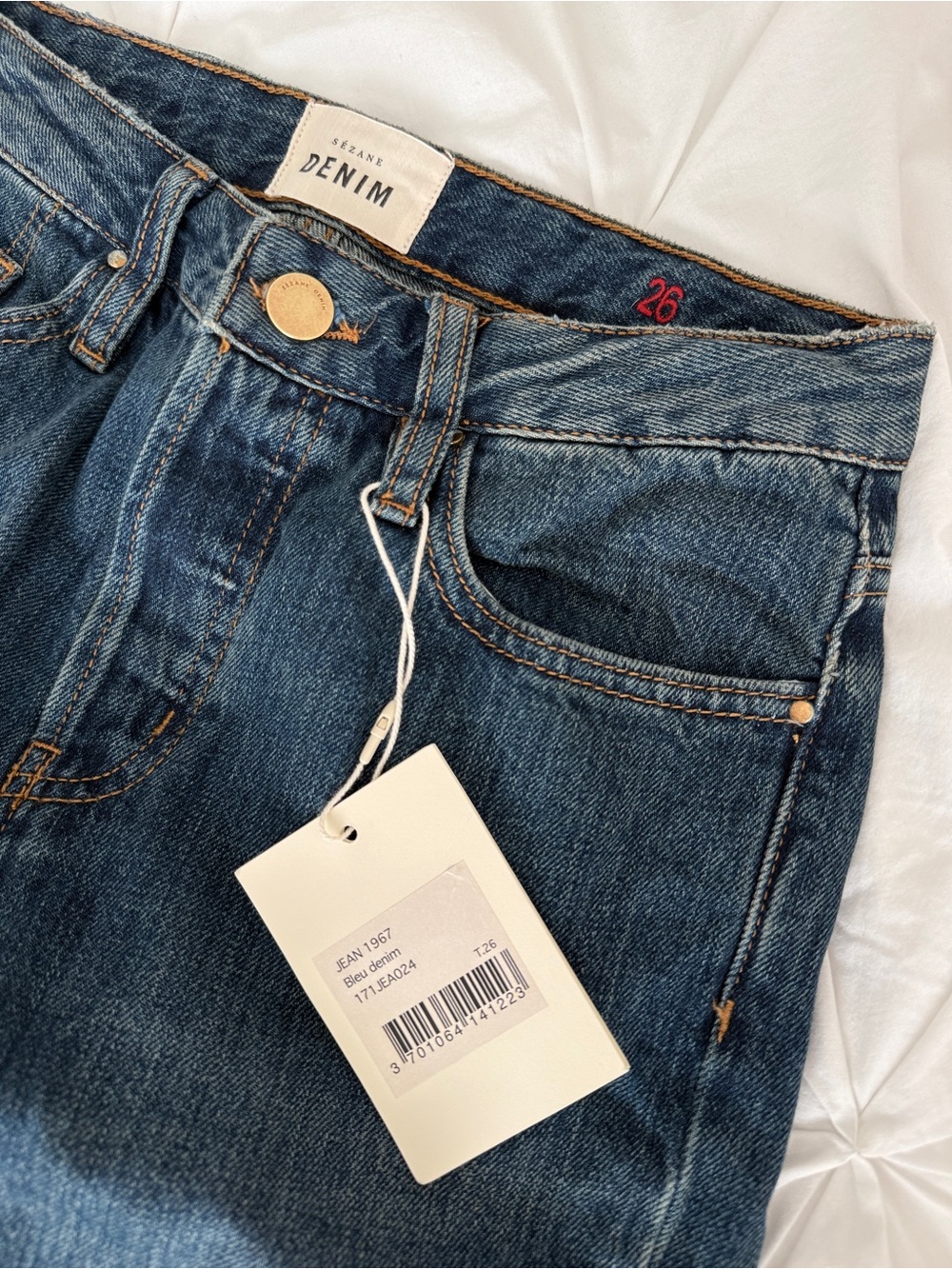 Sezane Brut Sexy Slim Straight Leg Jeans 26 Classic Parisian Glamour Denim NWT - Picture 3 of 10